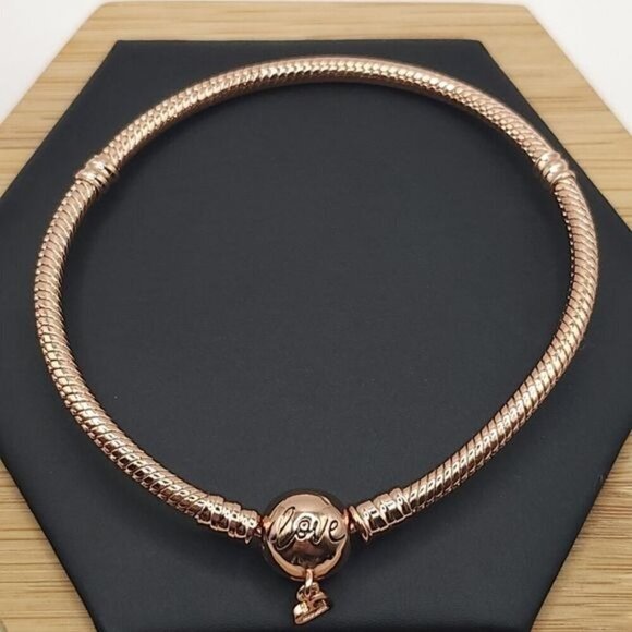 Rose Golden Charm Bracelet with Round Closure 7.9 in (NWOT) - Picture 1 of 4
